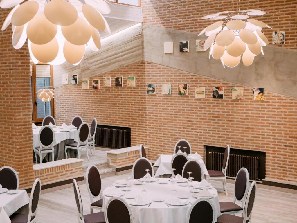 Hotel Restaurante El Montico Tordesillas Kültér fotó