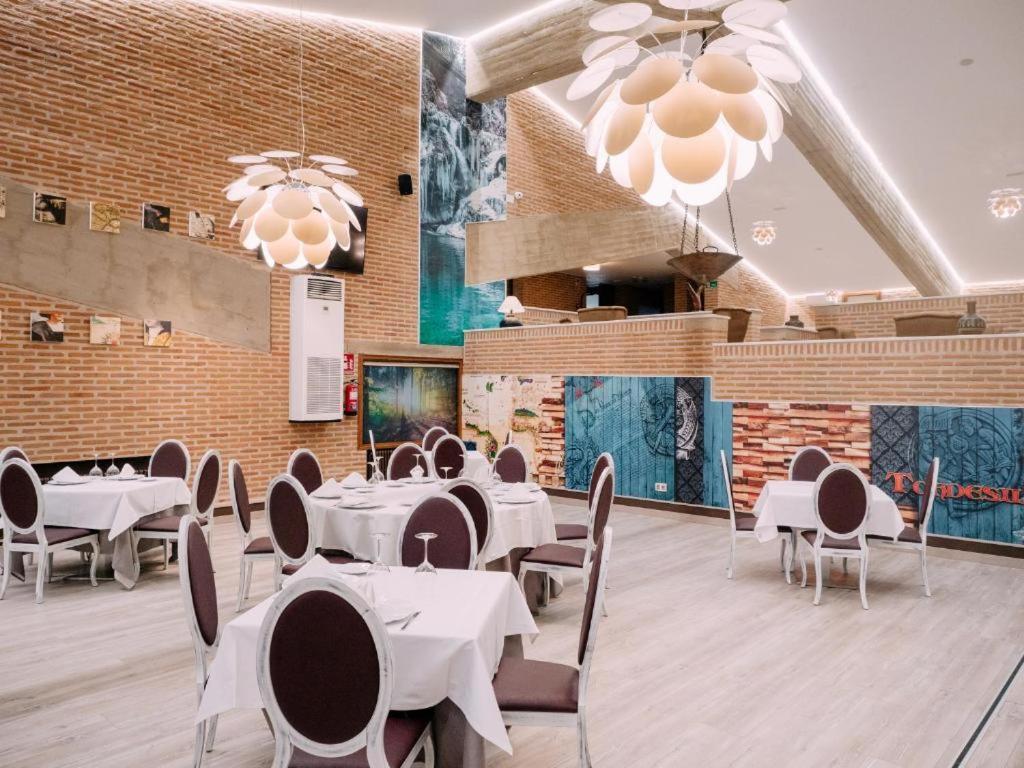 Hotel Restaurante El Montico Tordesillas Kültér fotó