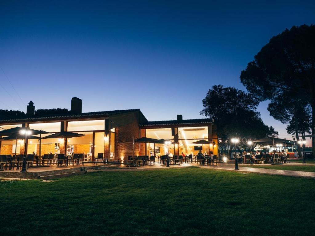 Hotel Restaurante El Montico Tordesillas Kültér fotó